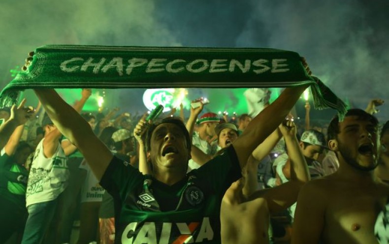 Resultado de imagen para chapecoense HOMENAJE MUNDIAL
