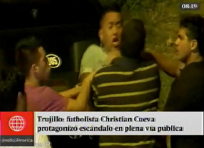 Christian Cueva protagonizó escándalo durante sus vacaciones en ... - América Televisión