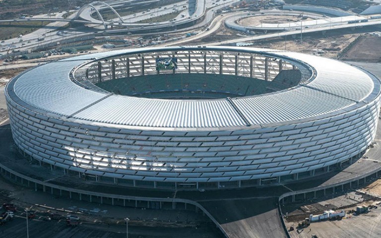 Tres estadios quieren la final de Europa League